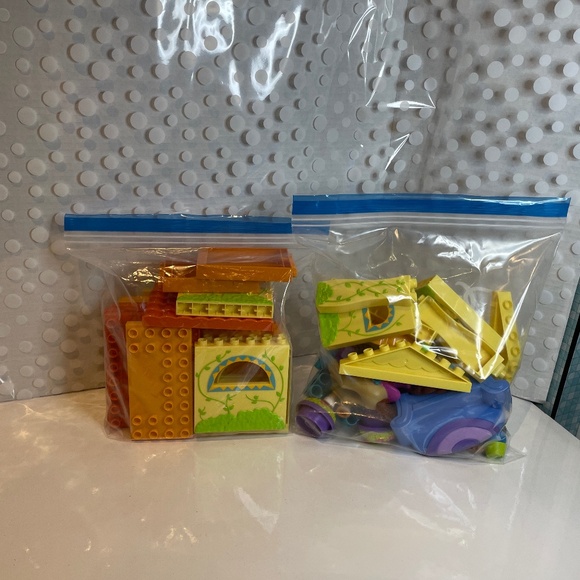 MEGA BLOKS Dora the Explorer Buildable House 3026 - Picture 11 of 14